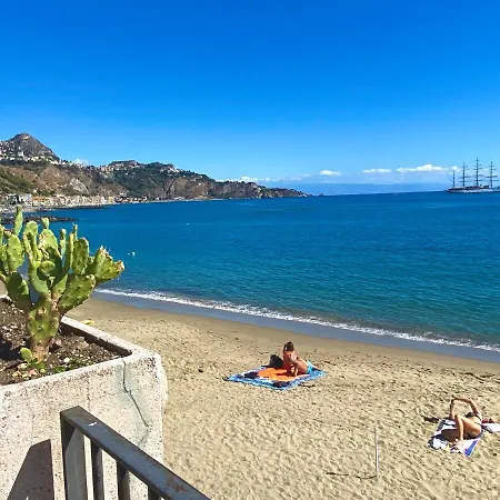 Apartment Alpha22 Giardini Naxos